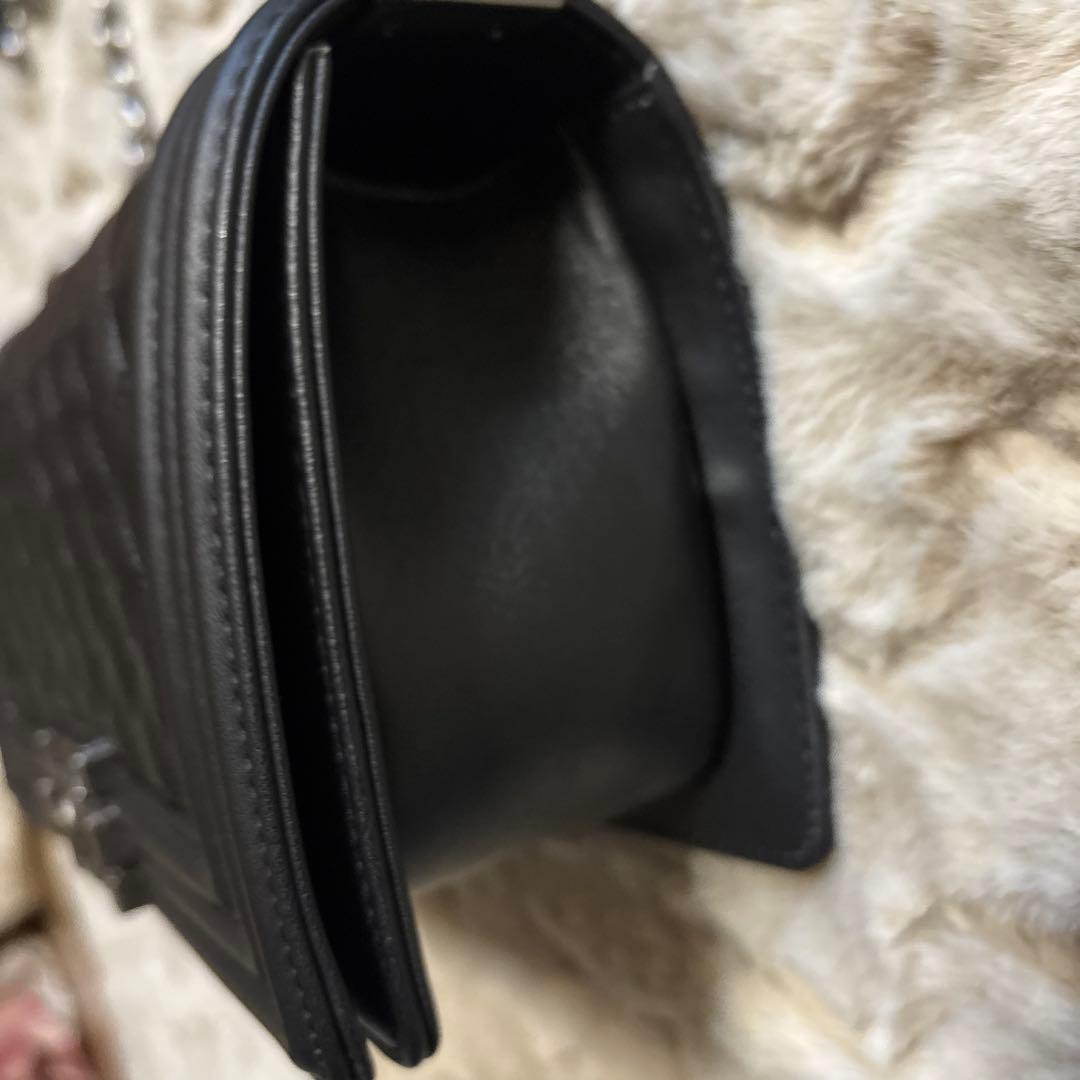 ノベルティ　レザーキルティング　ショルダーバック　ブラック