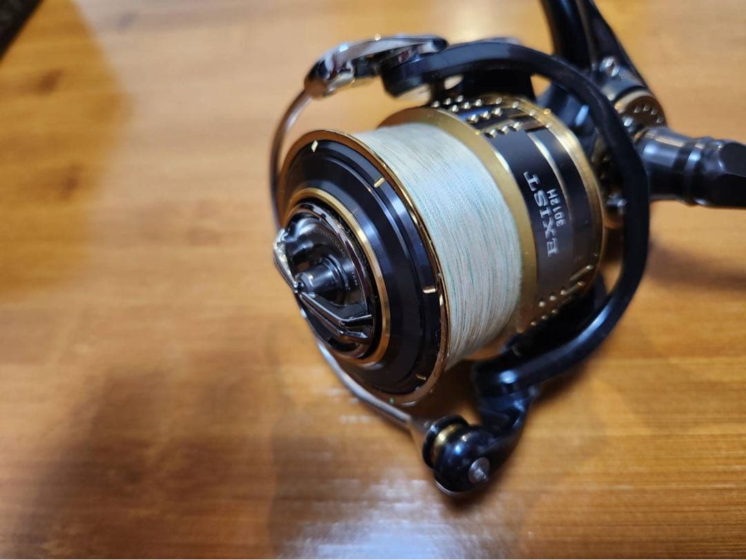 DAIWA EXIST スピニングリール