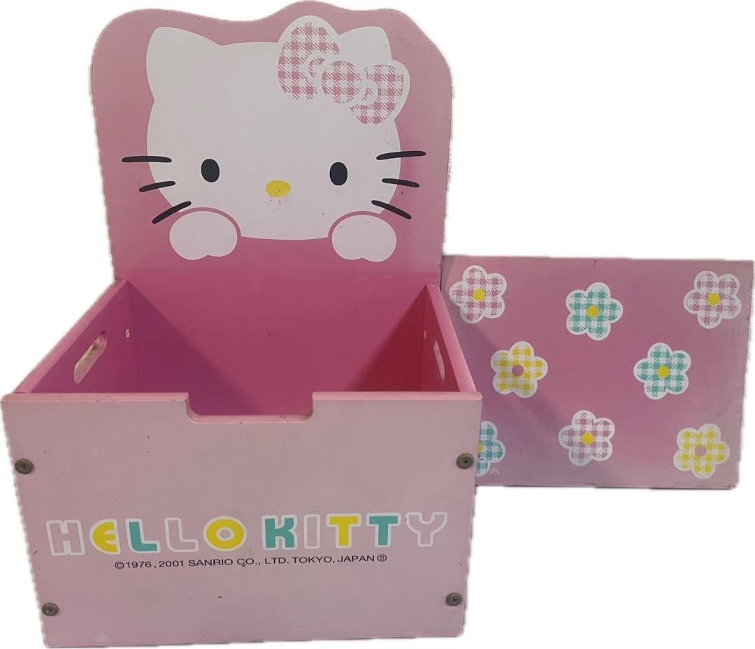 ロ　キティ 収納ボックス兼椅子ドレスのぬいぐるみミスドコラボぬいぐるみストラップ