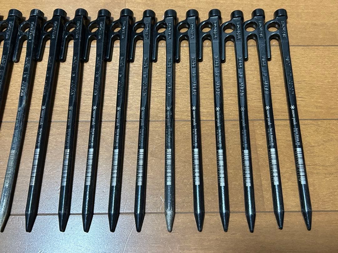 スノーピーク ソリッドステーク20×20本＋ペグハンマーセット