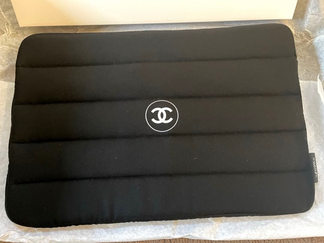 CHANEL ブラックノートPCケース