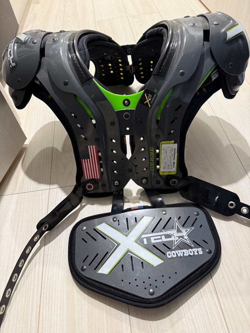 xtech ショルダーパッド