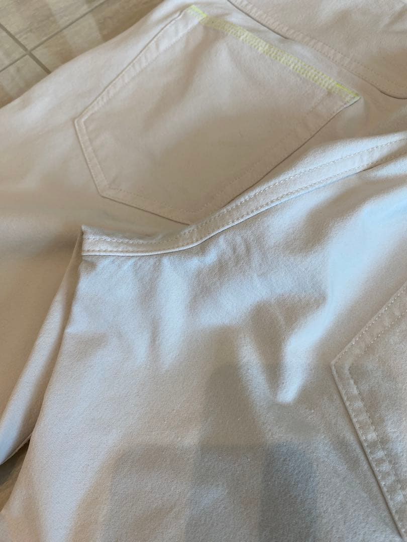 MARK&LONA ホワイトパンツ Size50