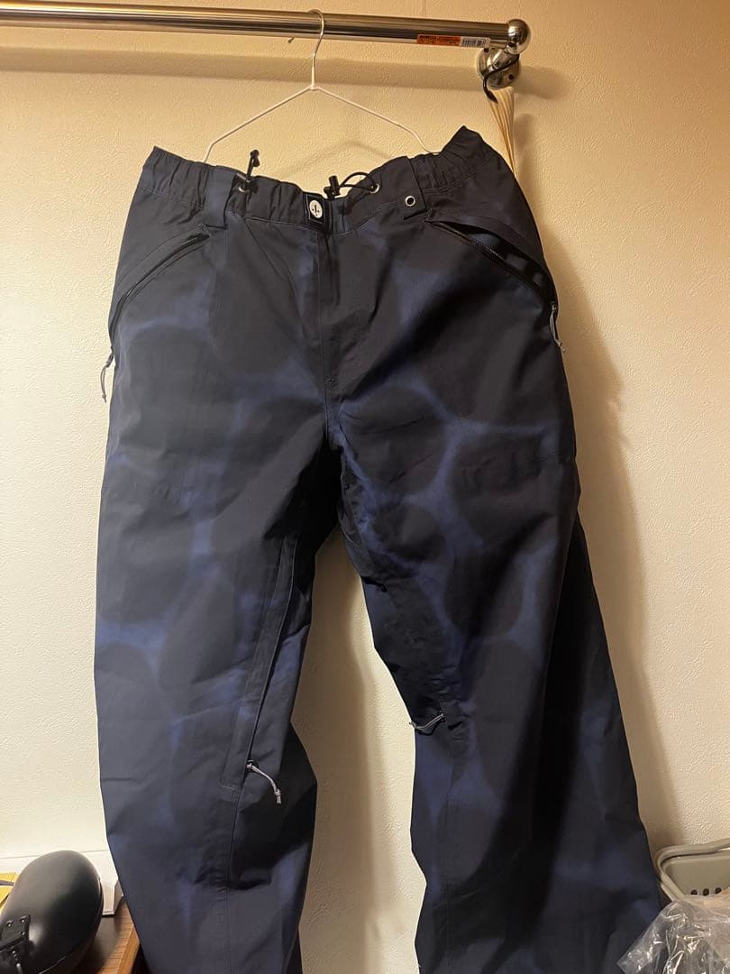 【美品】上下セットスノーウェア 686 24-25モデル