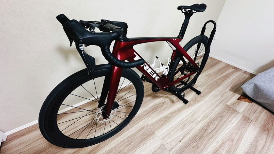 【ガイコツ　パーク】【爆速】TREK Madone SL6 Gen7