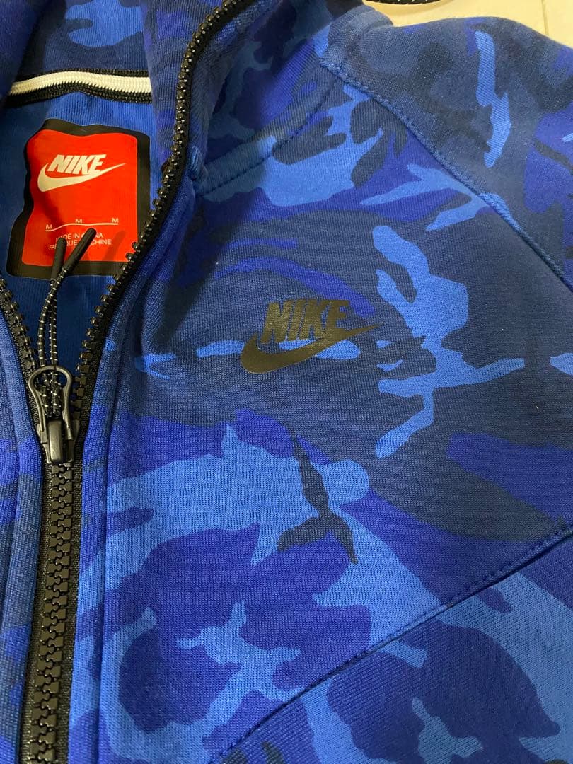 ナイキテックフリース　セットアップMブルーカモ