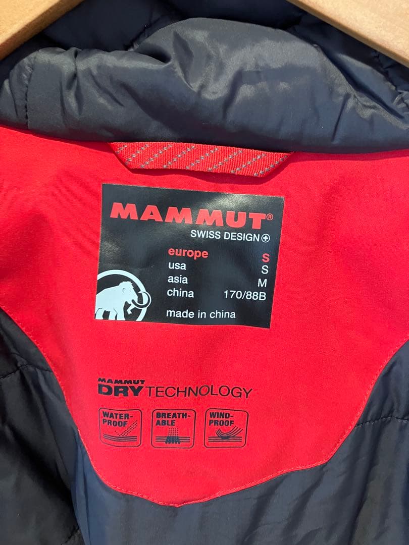 美品★MAMMUT ドライテクノロジー マウンテンパーカー 赤マンモス