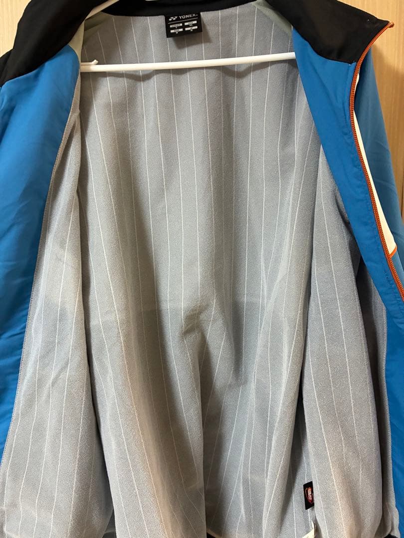 超美品 YONEX ユニウィンドウォーマーシャツ 裏地付 M マリンブルー