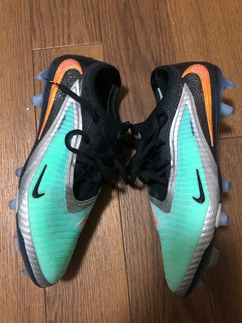 Nike Phantom サッカーシューズ