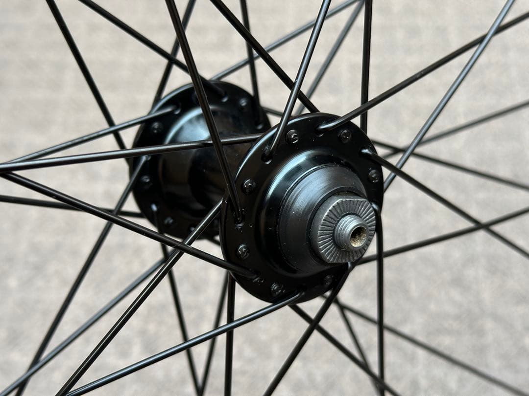ボントレガーParadigmホイールセットTREK FX Sport 5取外