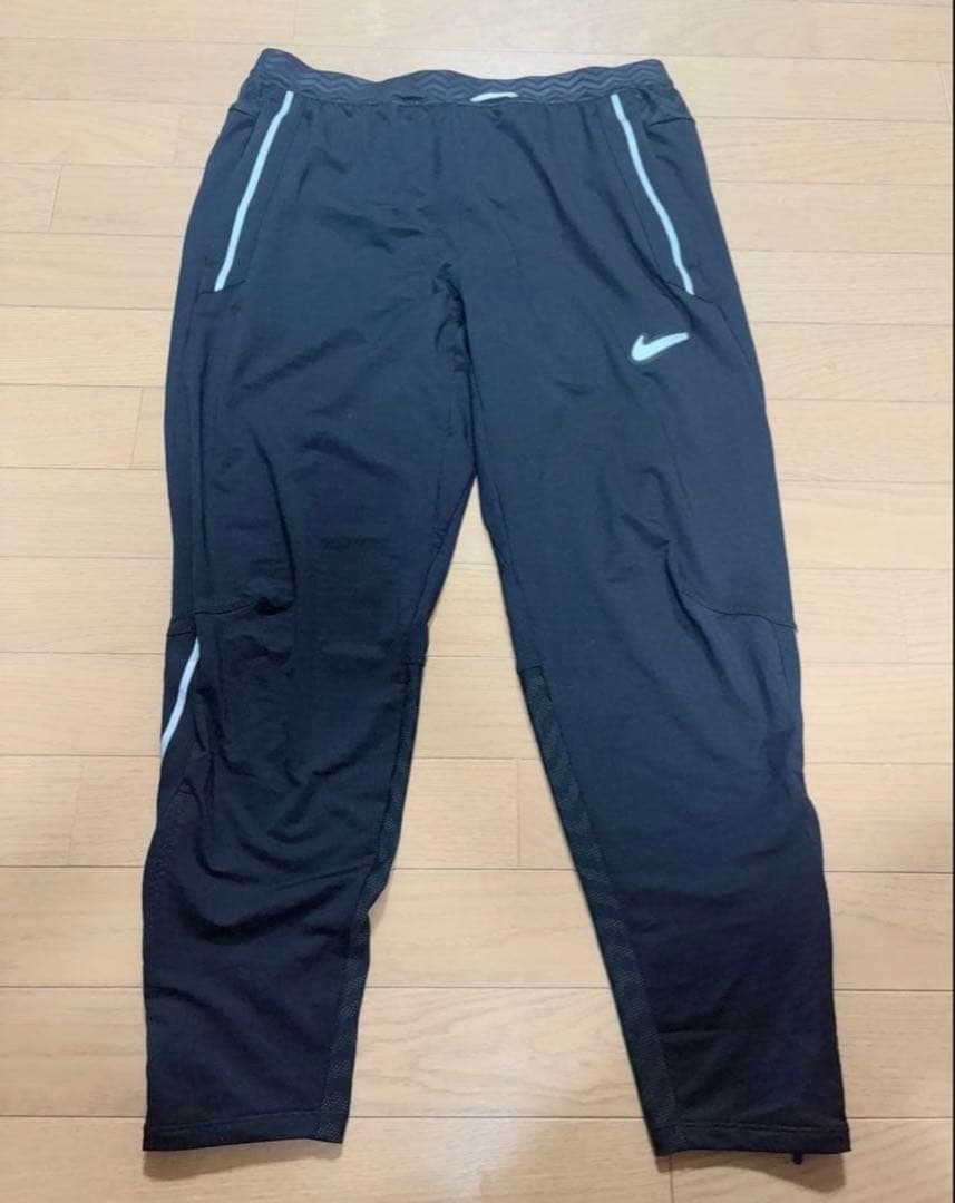 Nike ブラック ジャージ上下セット　Lサイズ