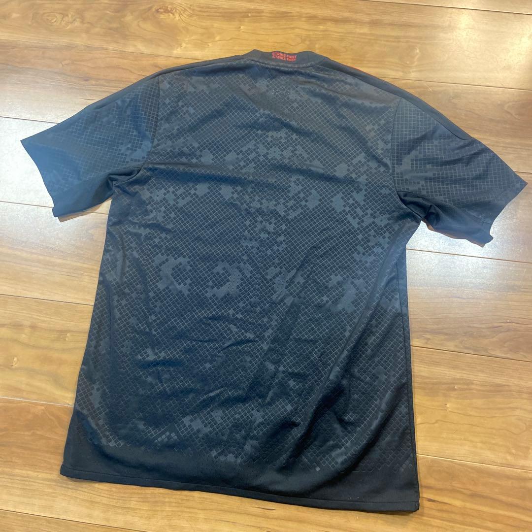 KITH adidas サッカーシャツ 黒