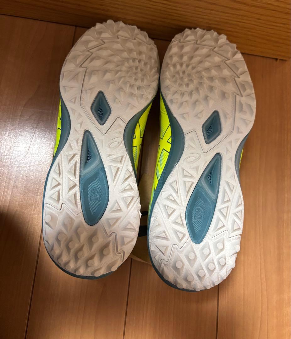 アシックスDESTAQUEKFF/デスタッキフットサルシューズ