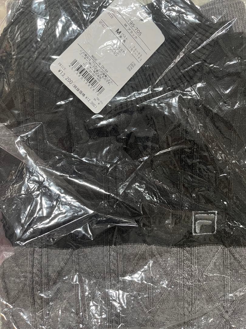 新品FILA ゴルフ　ブロック切り替えモックネックセーター　Mサイズ