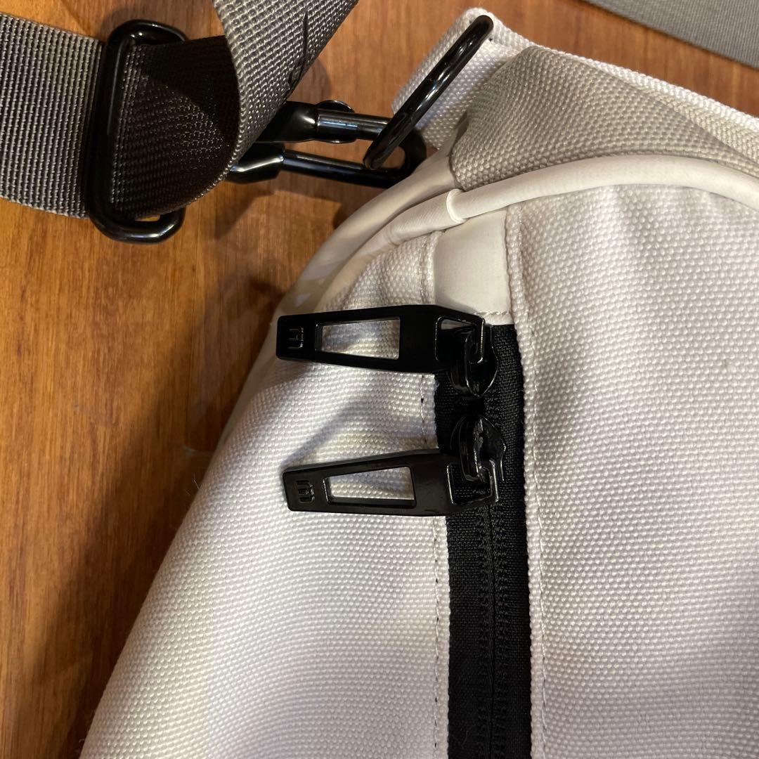 travisMathew ゴルフバッグ ホワイト/グレー