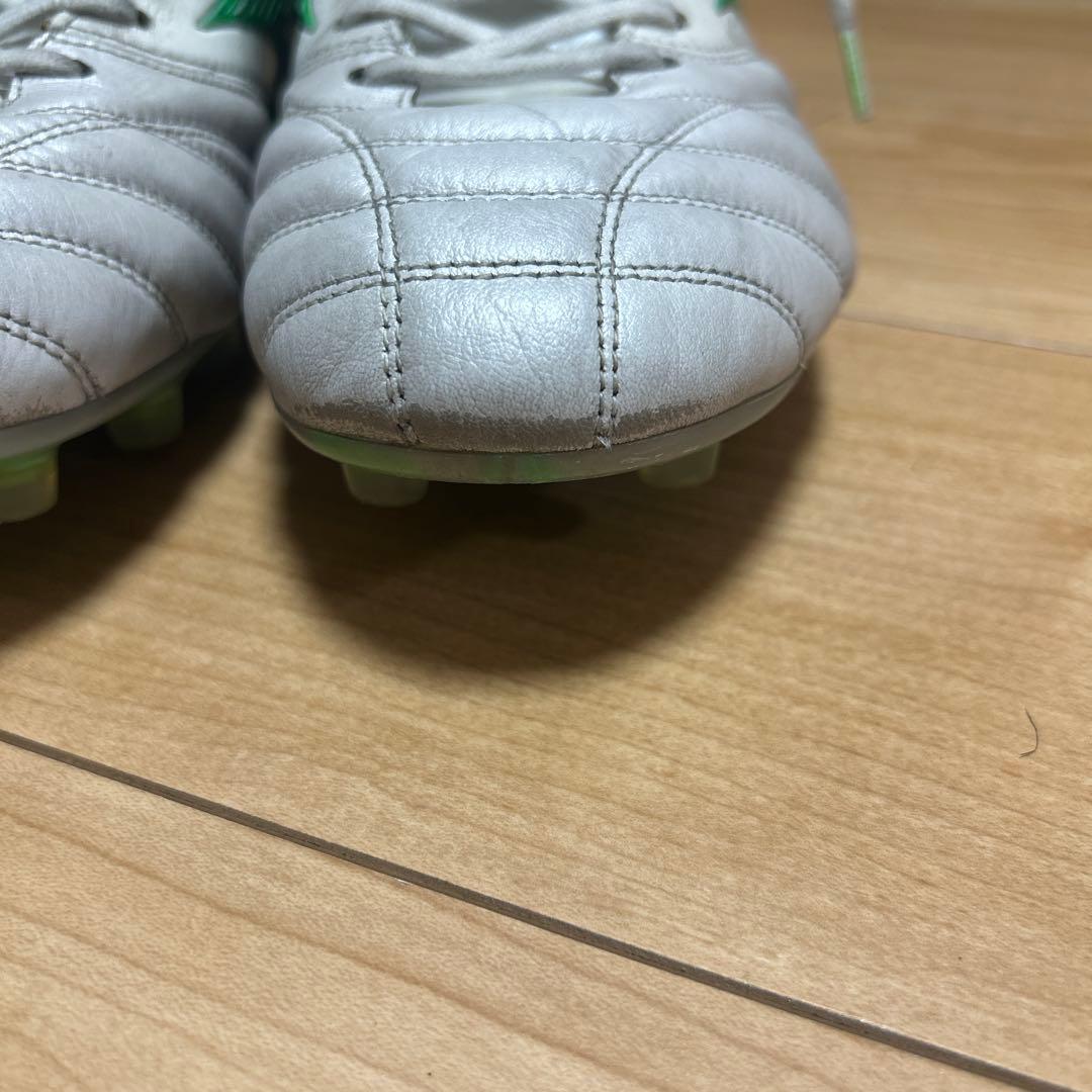 MIZUNOモレリアNEO4限定カラー