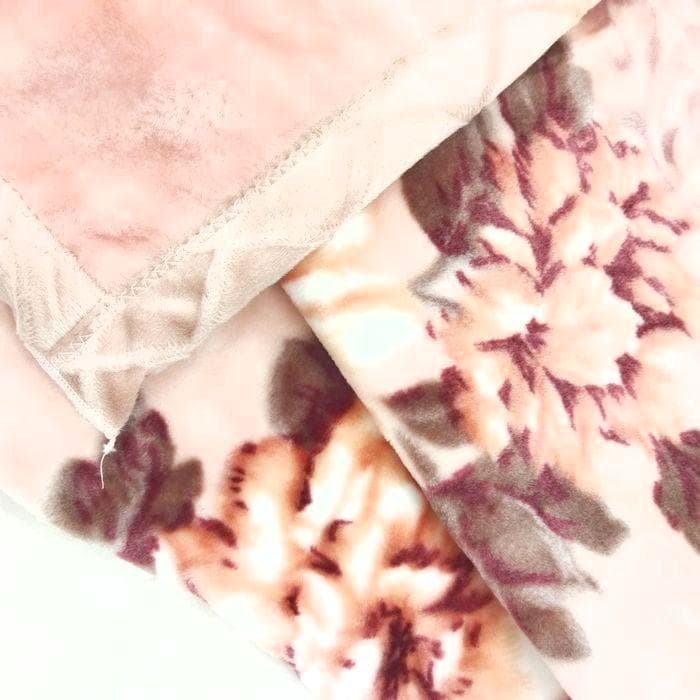 新品　ニューマイヤー毛布　シングル　軽い　軽量　あったか　花柄　ピンク