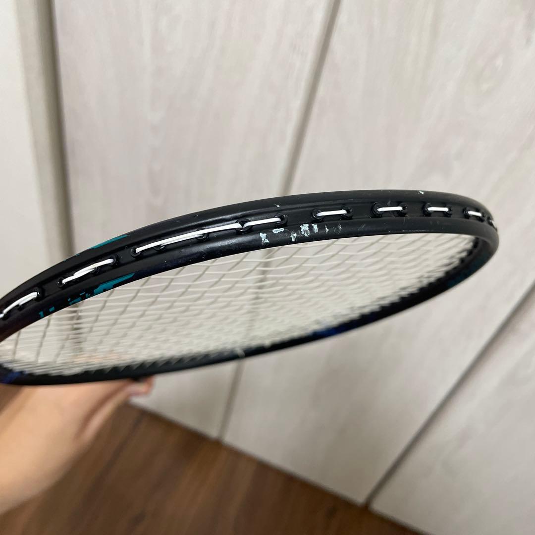 YONEX バドミントンラケット 黒色　袋付き