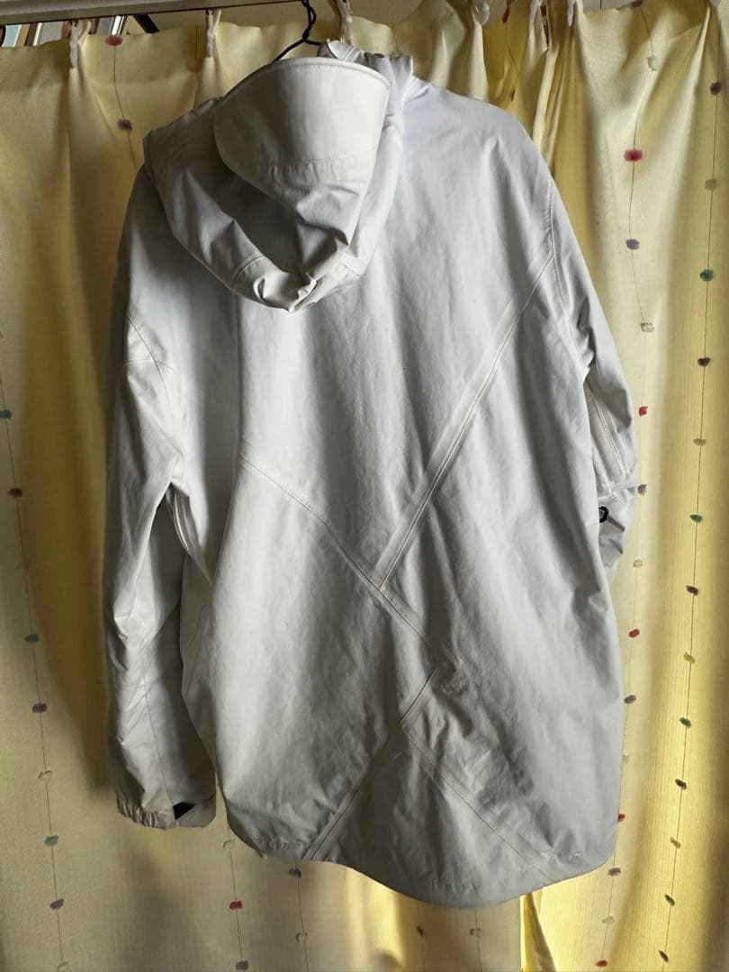 VOLCOM GORE-TEX ホワイトジャケット