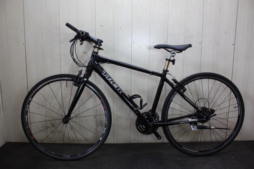 TREK トレック 7.3FX 700C アルミ 24速 450mmクロスバイク