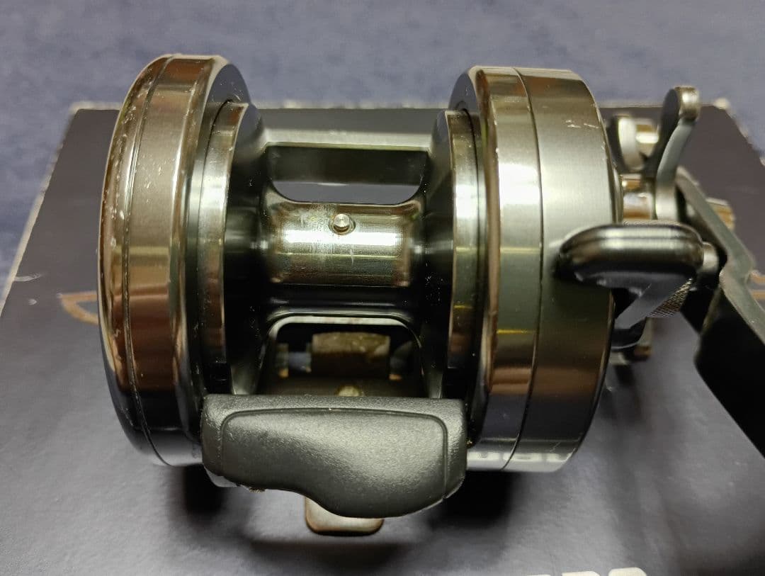 シマノ　オシアジガー　1500P　匿名配送
