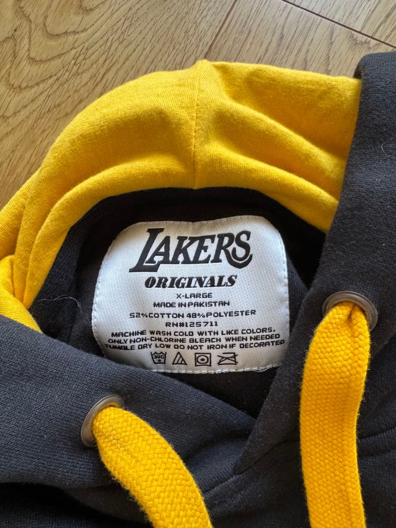 Lakers フード付きスウェット X-LARGE ブラック