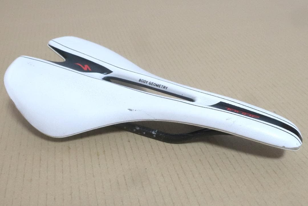 SPECIALIZEDサドル【TOUPE 143mm】カーボンレール仕様