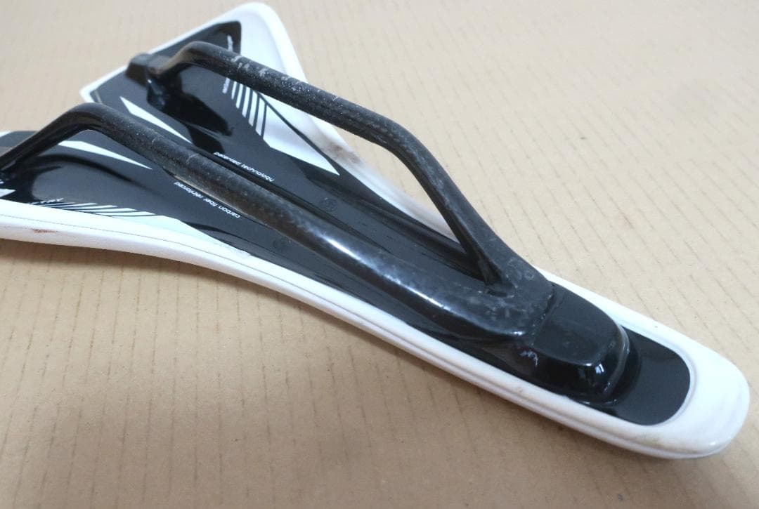 SPECIALIZEDサドル【TOUPE 143mm】カーボンレール仕様