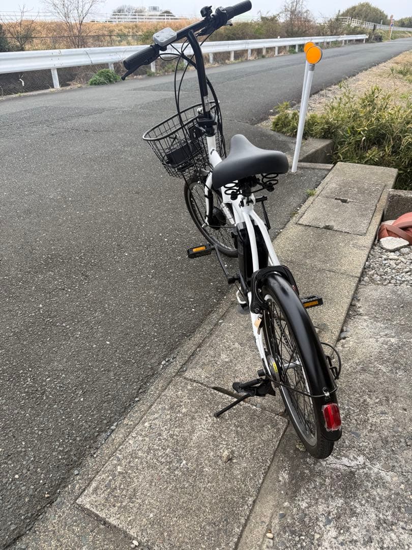 ホワイト 電動アシスト自転車 折り畳み20in