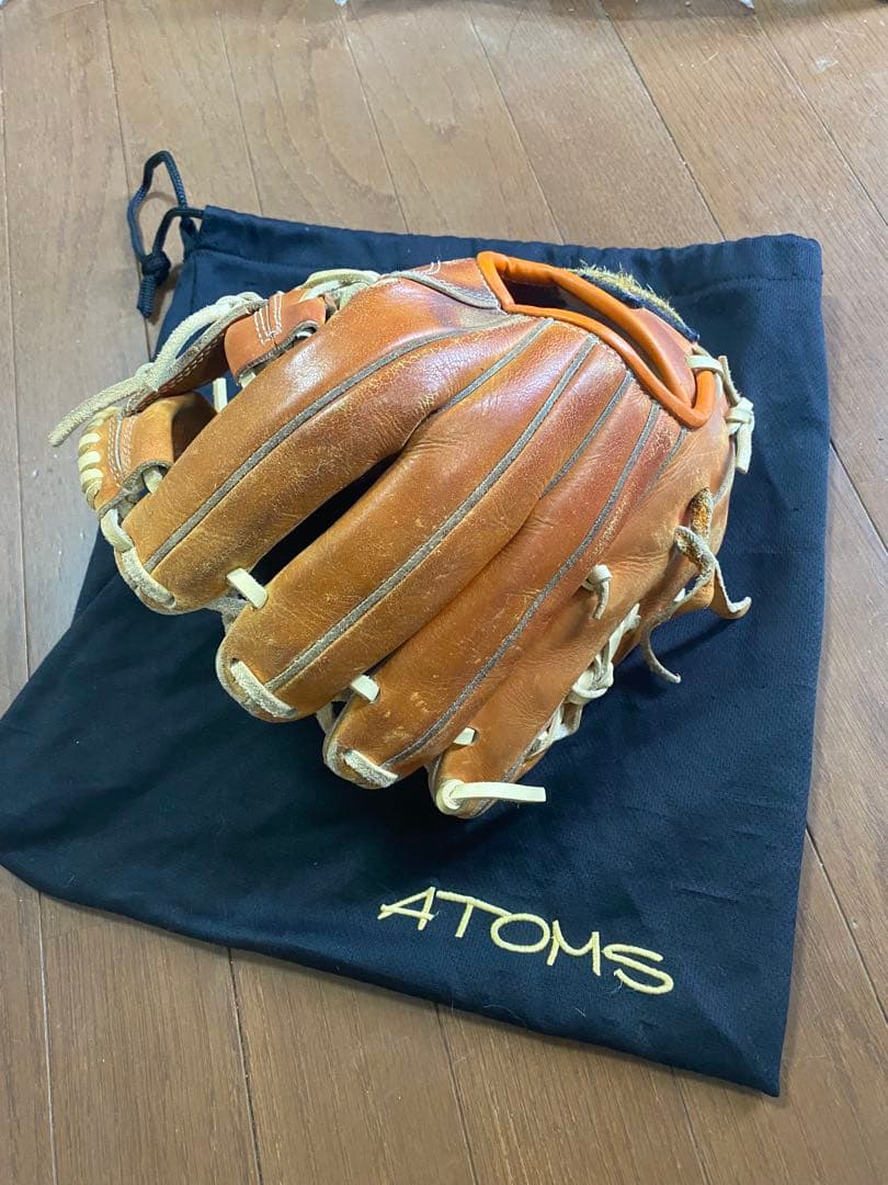 ATOM 硬式内野　グローブ