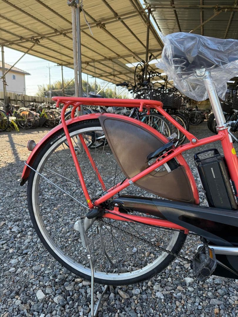 赤 シティサイクル バスケット付き