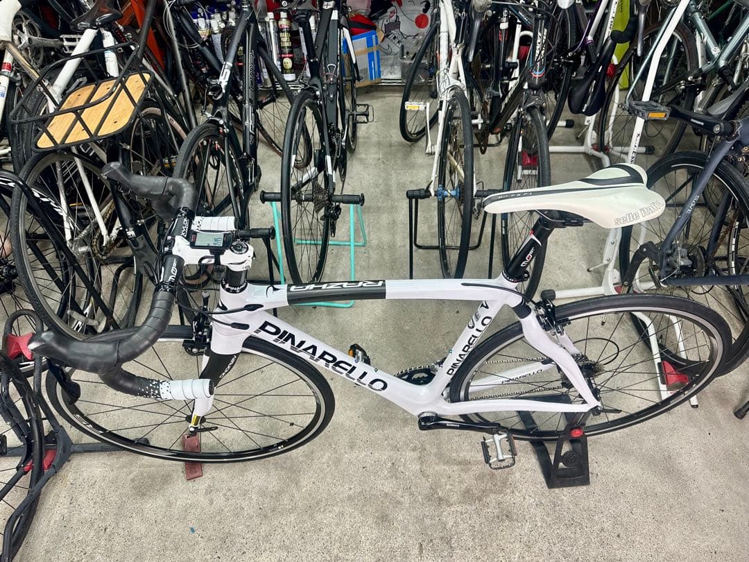 PINARELLO RAZHAフルカーボン消耗品交換済み！基本分解発送送料無料！