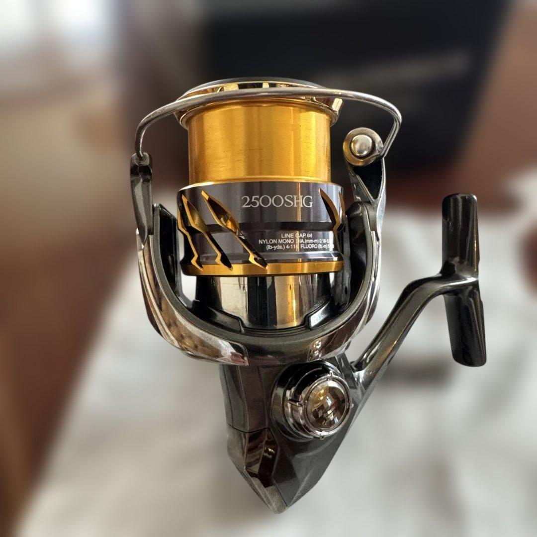 SHIMANO TWIN POWER 2500SHG スピニングリール