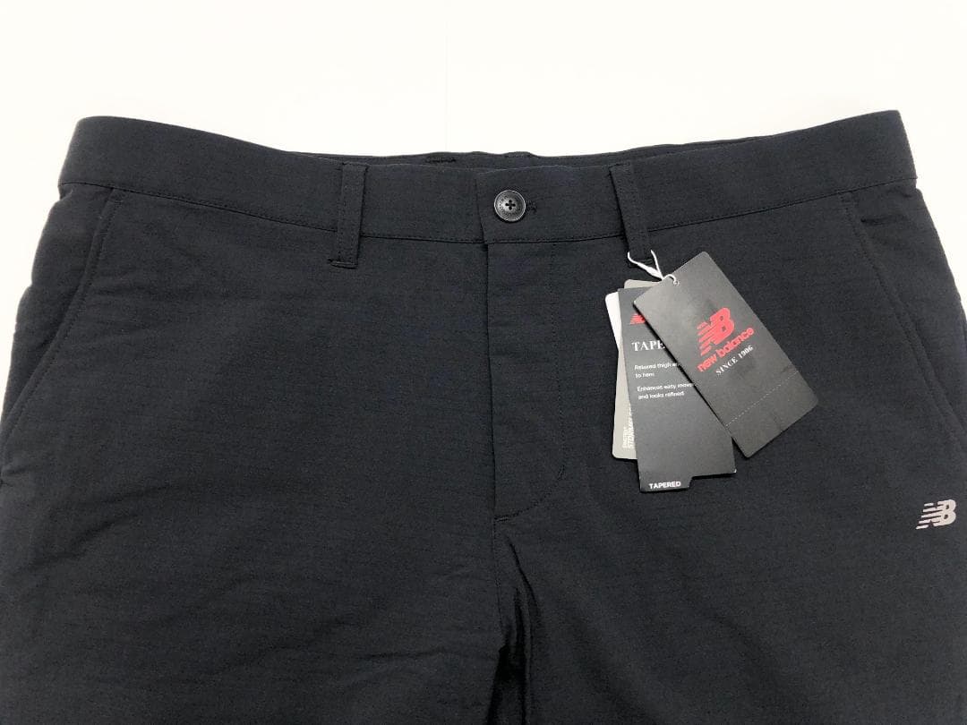 ○★新品未使用　NEW BALANCE　テーパードパンツ　7　ブラック