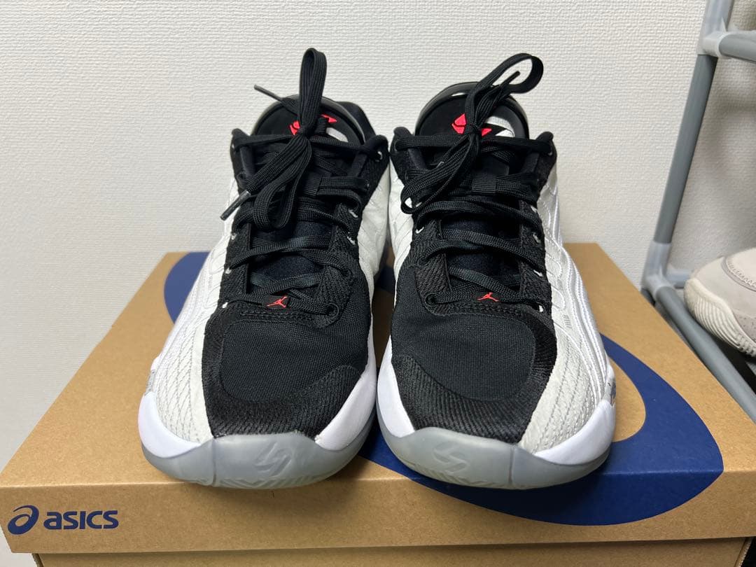 Jordan Luka 4 ブラック/ホワイト 28cm