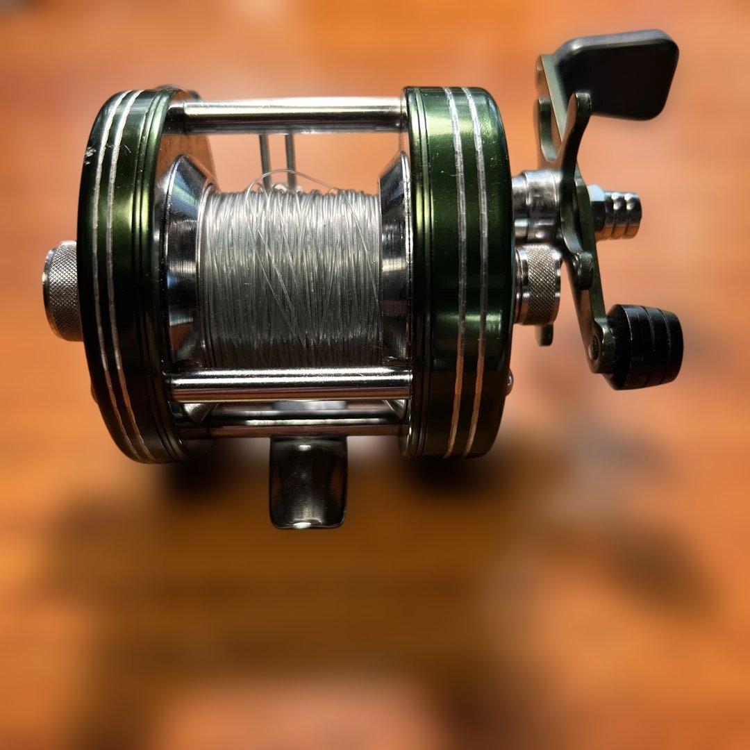 ヘドン　HEDDON MARK. lV3200 リール
