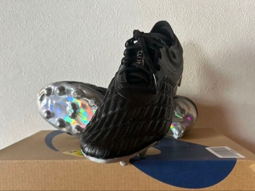【新品】アンダーアーマー サッカースパイクシューズ