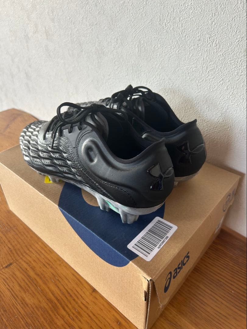 【新品】アンダーアーマー サッカースパイクシューズ