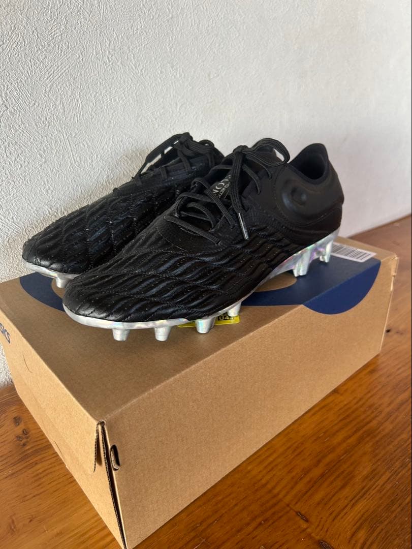 【新品】アンダーアーマー サッカースパイクシューズ
