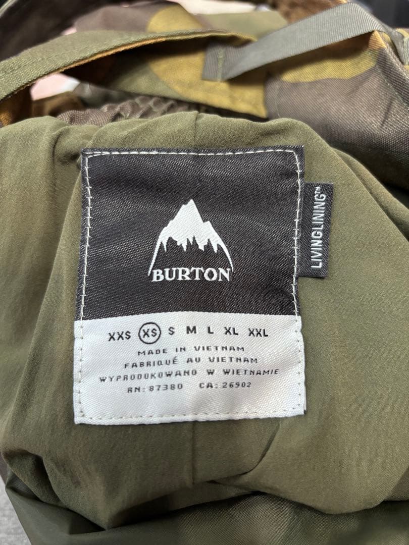 BURTON 迷彩柄 スノーボードウェア XS