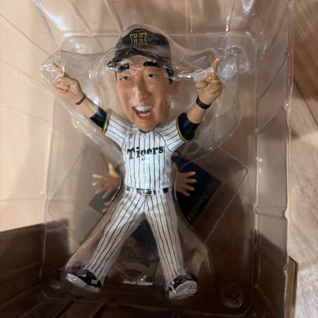 阪神　藤川監督2025 LEAGUE CHAMPIONS ボブルヘッドフィギュア