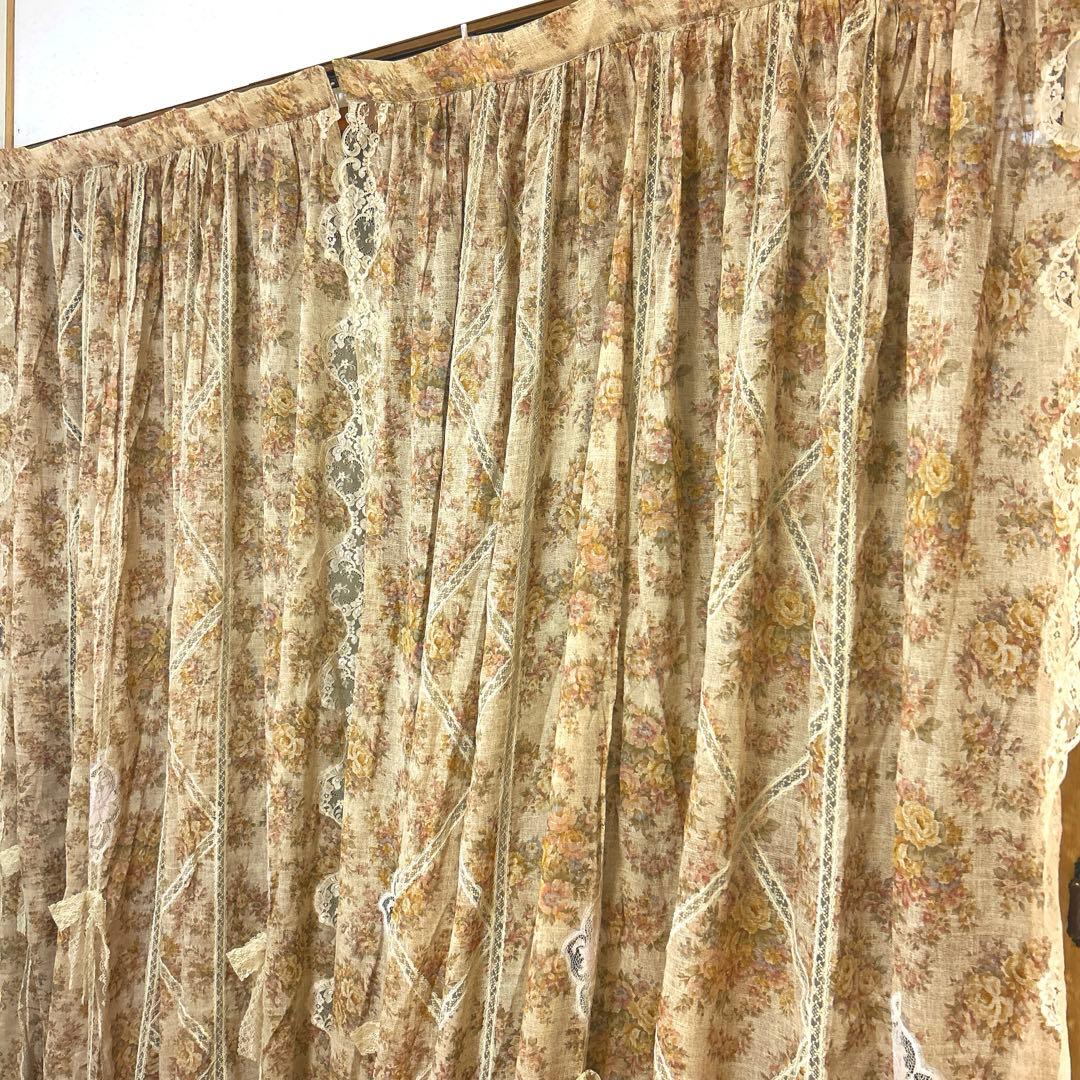 貴重　さえらアキアカネ　カーテン