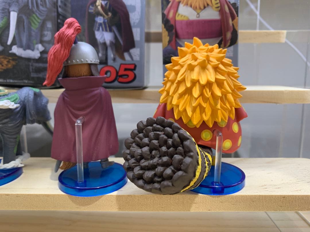 ワンピース ワールドコレクタブルフィギュア ゾウ ズニーシャ ネコマムシ 3種