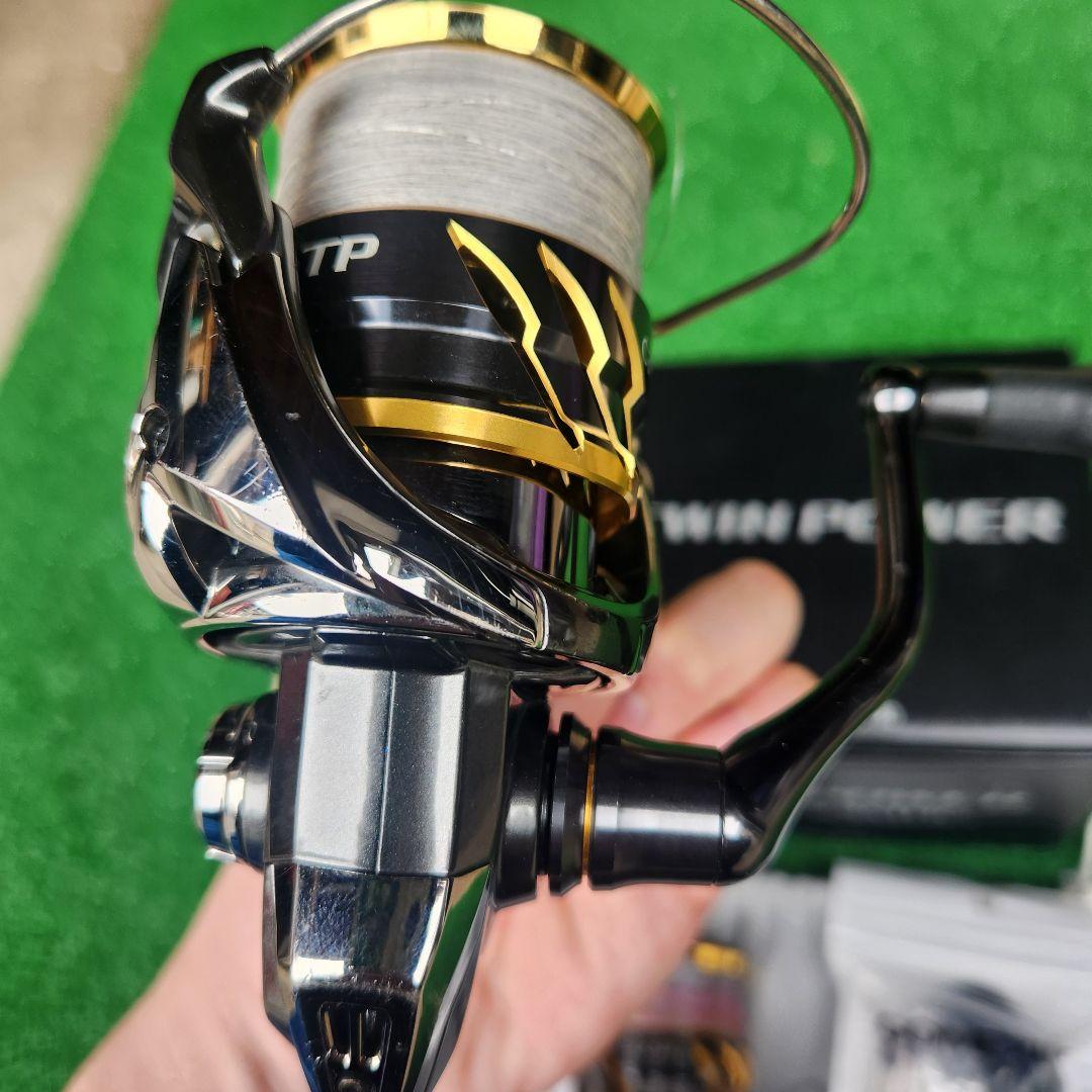 替スプール カスタムパーツ付! 20ツインパワーC3000MHG
