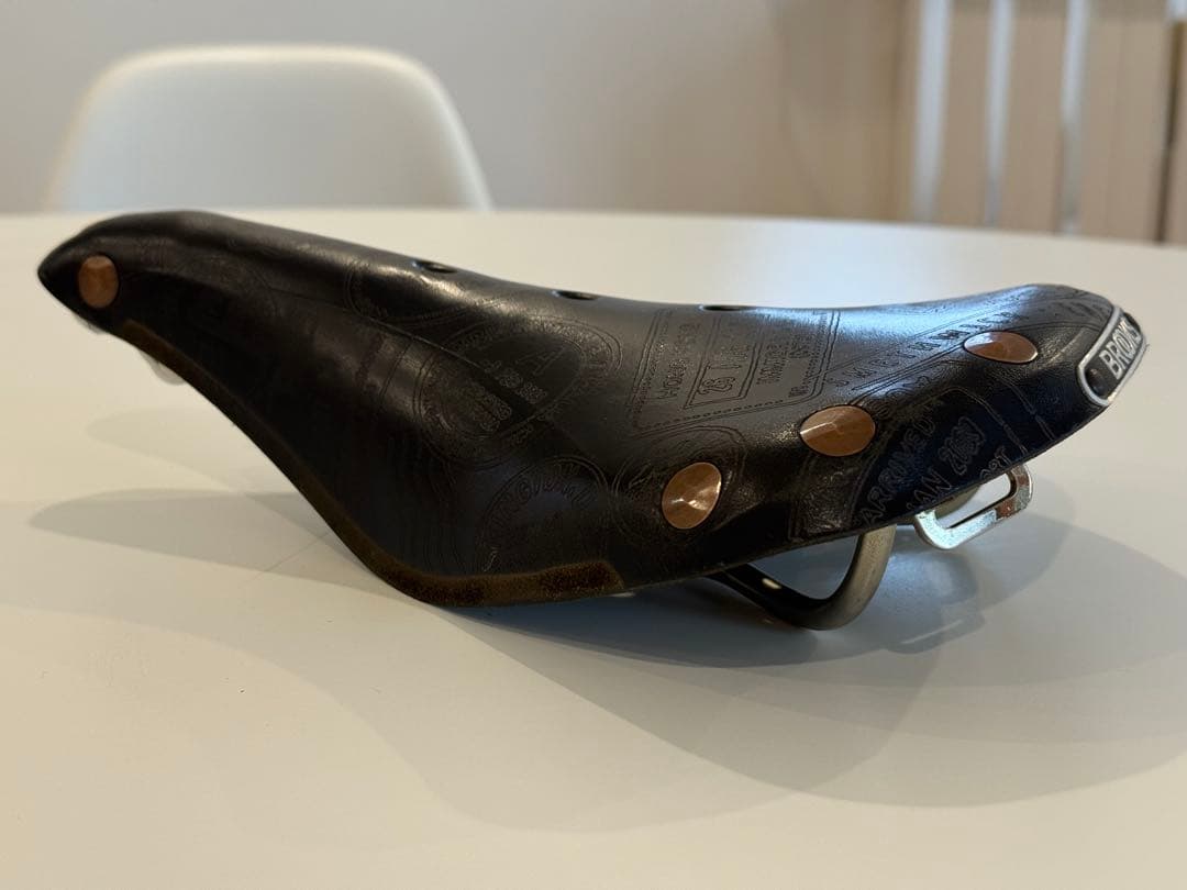 BI7 SPECIAL BROOKS LAB サドル