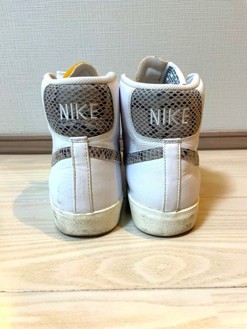 NIKE NIKE ハイカット　スニーカー