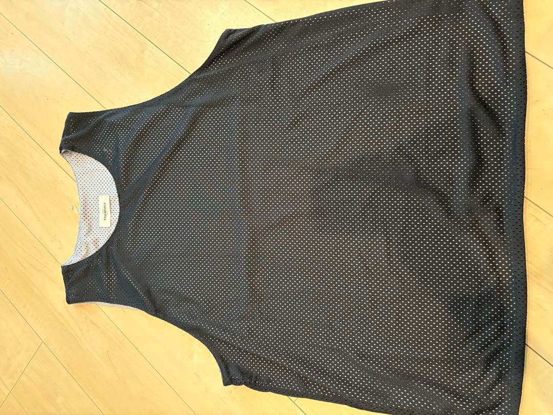 ESSENTIALS ブラックタンクトップ　XL