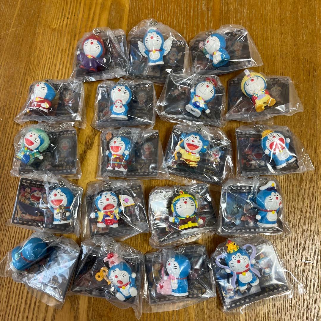 まとめ　セット　未開封　ドラえもんがいっぱい2 映画あつめてチェーン ストラップ