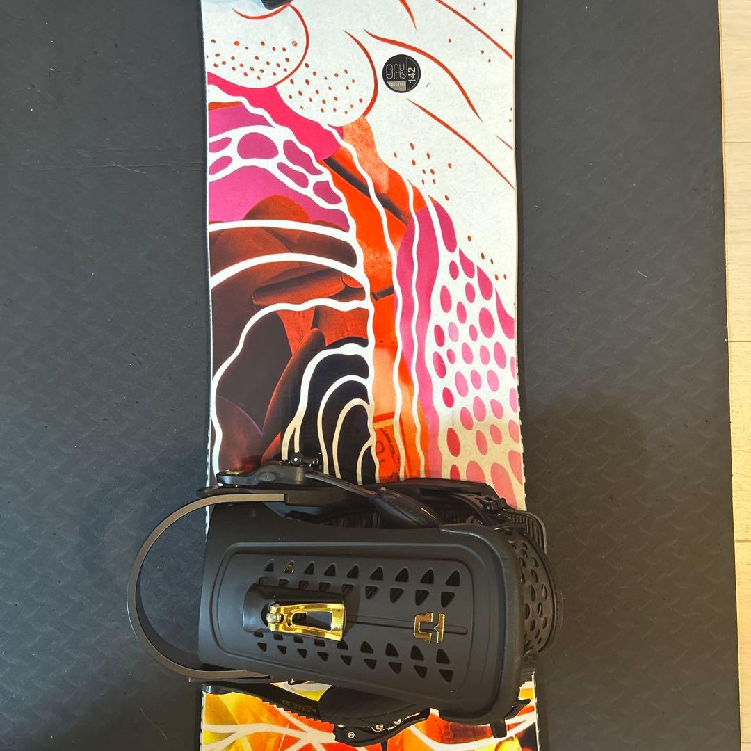 【GNU B-NICE レディース　スノーボード】ボードケース付き美品