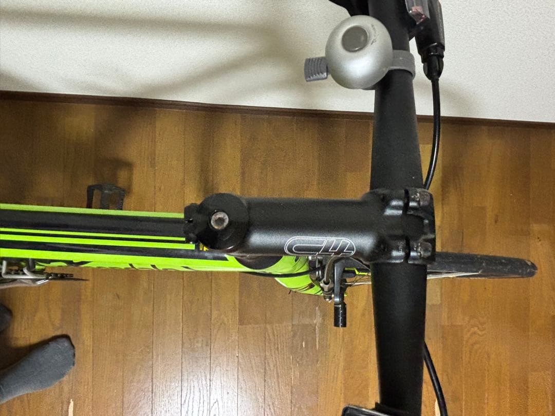 cannondale フラットバーロード　CAAD8 直接引取のみ　配送不可